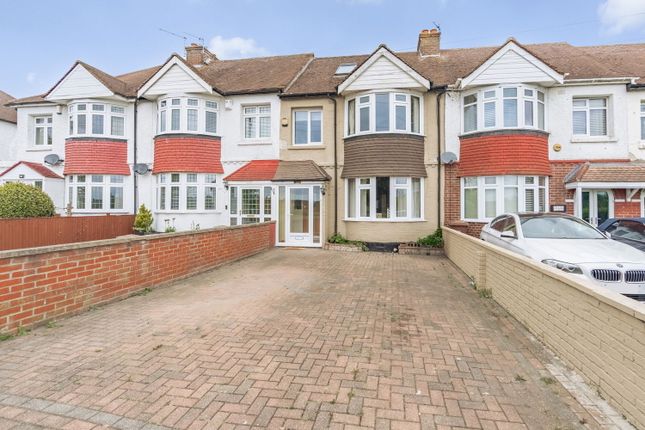 Magpie Hall Road, Chatham ME4 3 bed terraced house for sale