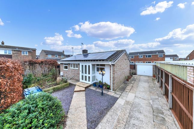 Carlton Rise, Royston SG8 2 bed detached bungalow for sale