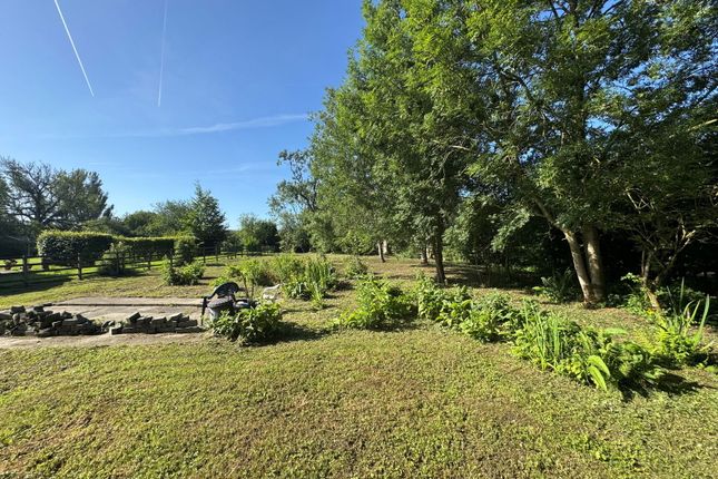 Marsh Lane, Preston PR4 4 bed property with land for sale