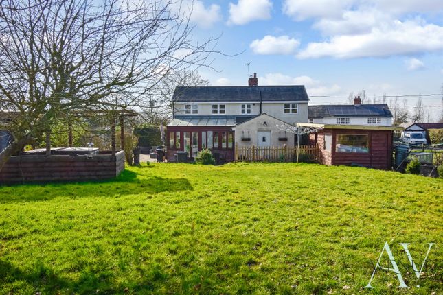 Beazley End, Braintree, Essex, CM7 5 bed detached house for sale
