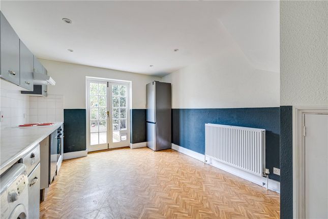 Cromford Road, London, SW18 2 bed apartment for sale