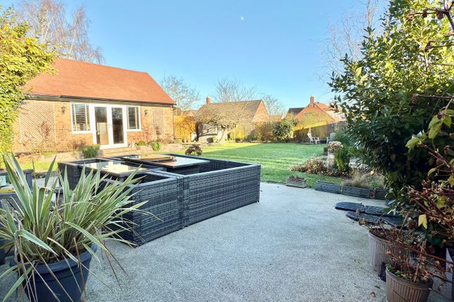 Twyning Green, Tewkesbury GL20 4 bed detached house for sale