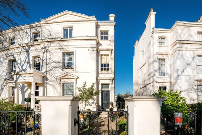 Blomfield Road 3 bed maisonette for sale