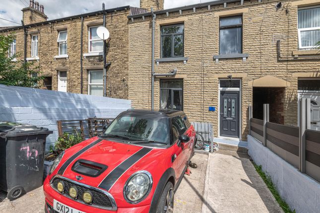 Blackhouse Road, Huddersfield HD2 3 bed terraced house for sale