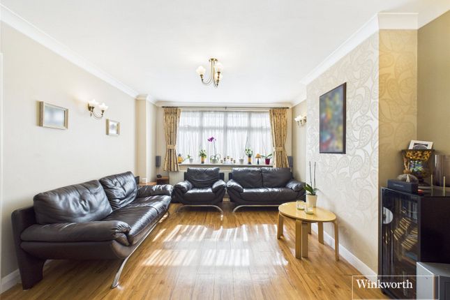 Lindsay Drive, Middlesex HA3 3 bed semi