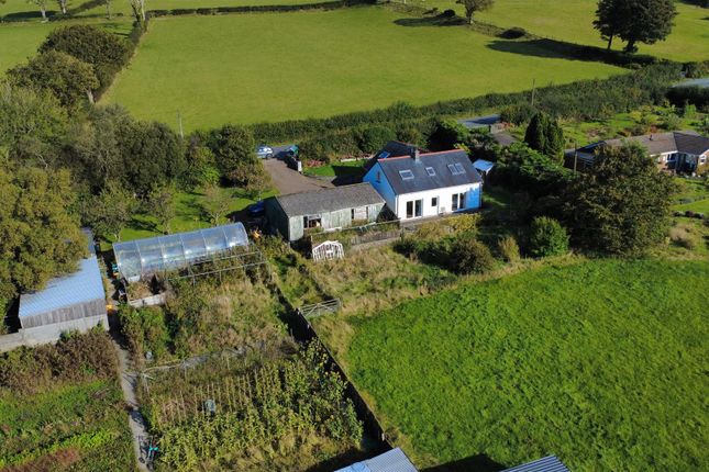 Creuddyn Bridge, Lampeter 4 bed property with land for sale