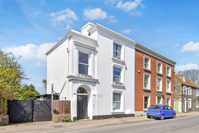 Vicarage Street, St. Peters... 4 bed semi