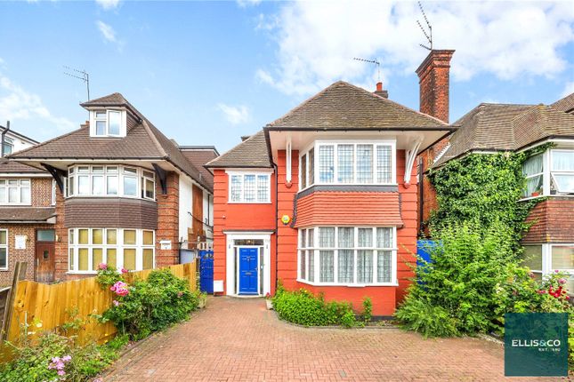 6 bed detached house