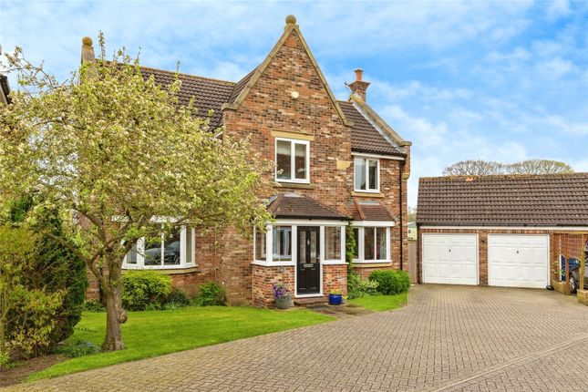 5 bed detached house