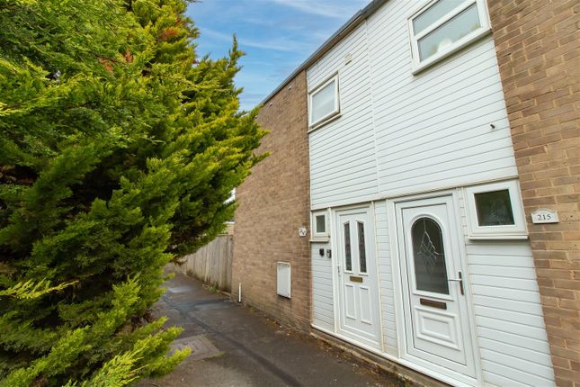 5 bedroom semi-detached house for sale