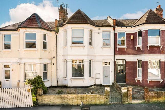 Myddleton Road, London N22 3 bed flat for sale