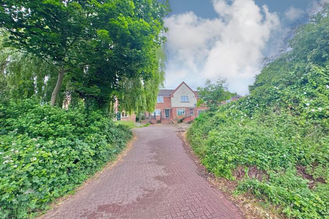 2 bedroom maisonette for sale