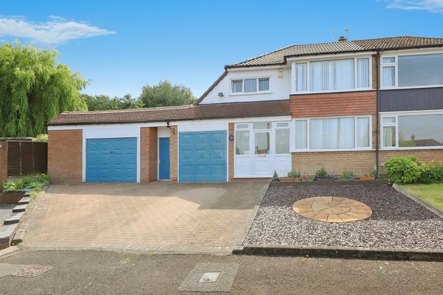 3 bedroom semi-detached house for sale