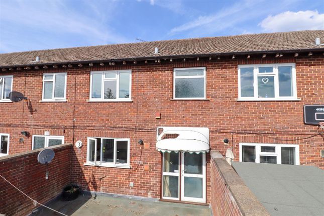 3 bedroom maisonette for sale