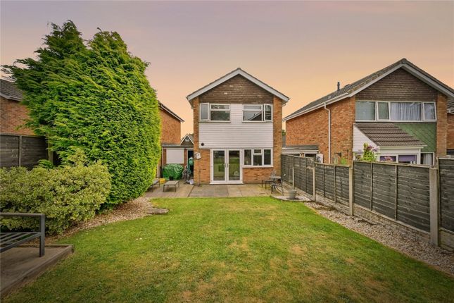 3 bedroom link detached house for sale
