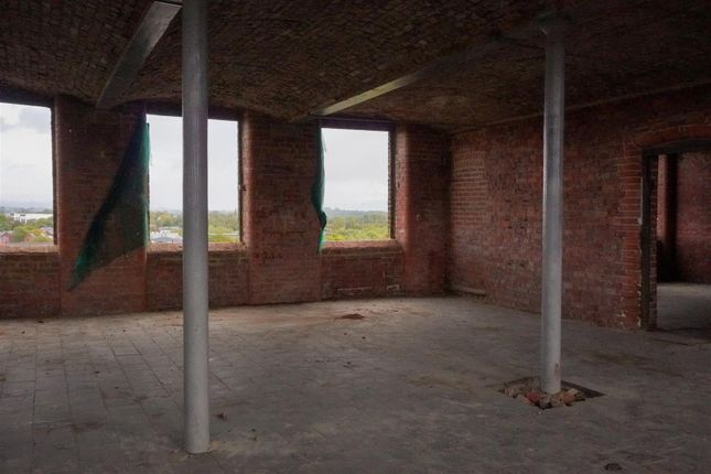 Bradford Rd, Manchester 1 bed apartment for sale