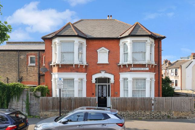 Shakespeare Crescent, Manor Park, E12 4 bed terraced house for sale