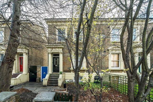 Loughborough Road, London SW9 3 bed flat for sale