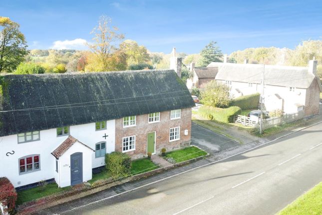 Stibb Green, Burbage, SN8 2 bed terraced house for sale