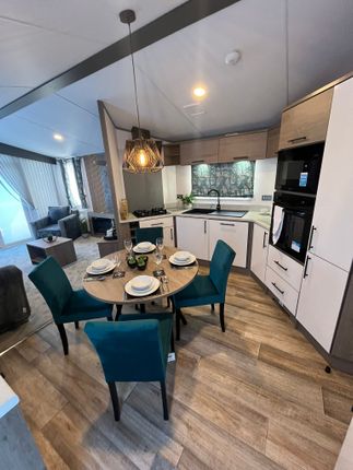 Gilberdyke East Riding of Yorkshire 2 bed lodge for sale