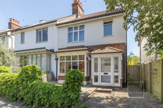 5 bed semi-detached house