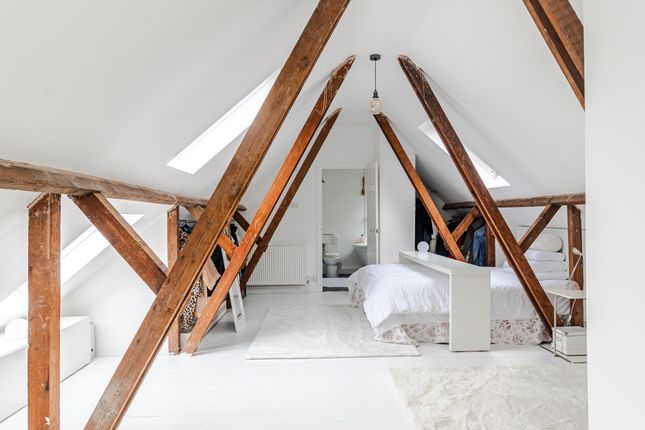 Leeds LS8 2 bed apartment for sale