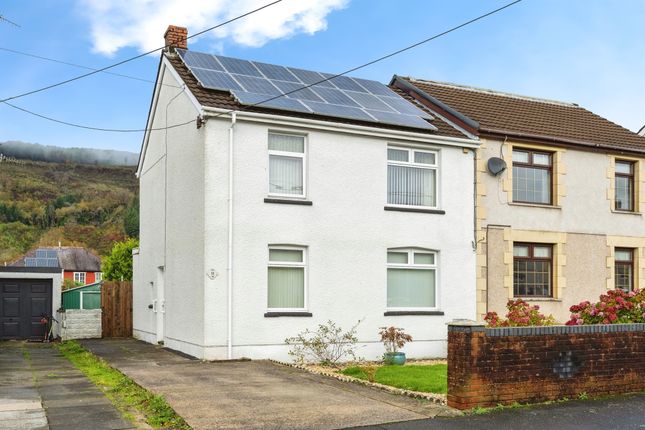 3 bed semi-detached house