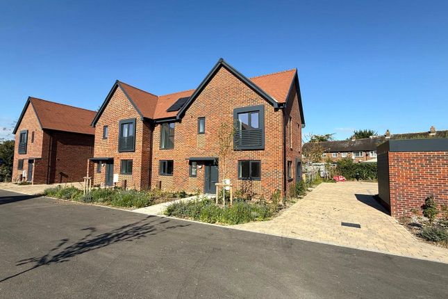 Ashling Close, West Ashling... 3 bed semi