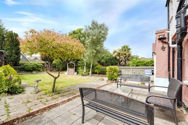 London Road, Twickenham, TW1 4 bed detached house for sale