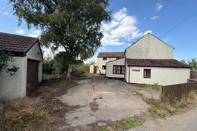 2 bedroom cottage for sale