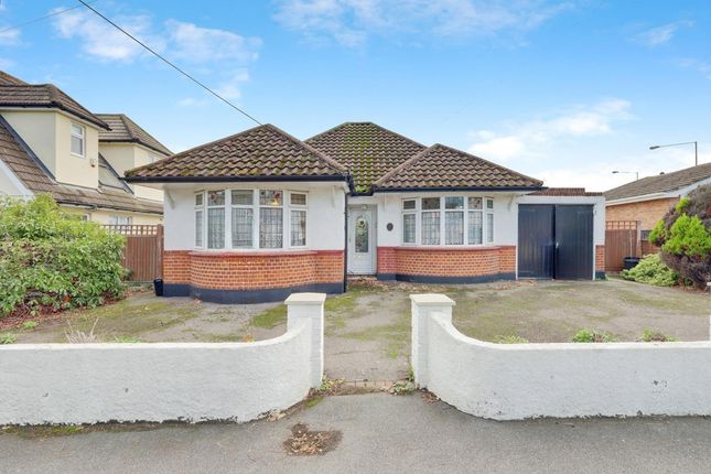 Softwater Lane, Benfleet, SS7 2 bed detached bungalow for sale
