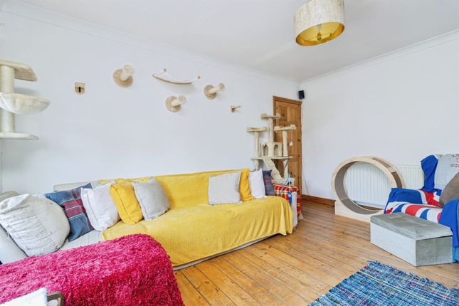 2 bedroom semi-detached bungalow for sale