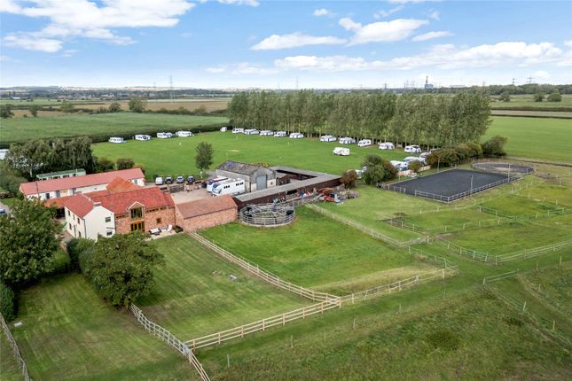 Church Laneham, Retford, Nottinghamshire 3 bed equestrian property for sale