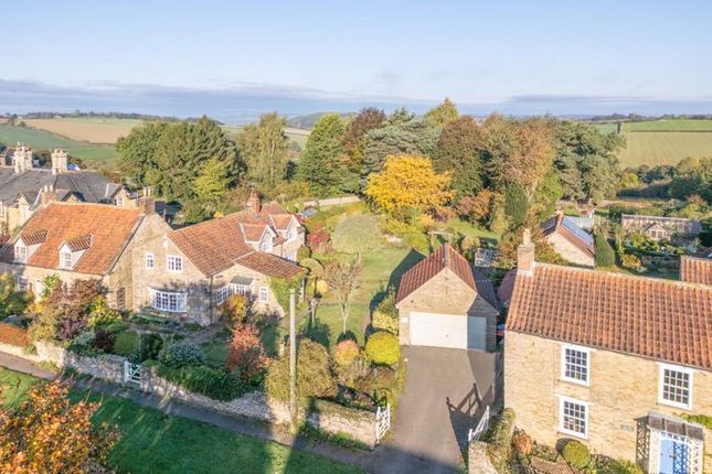 Bulmer, York YO60 3 bed detached house for sale