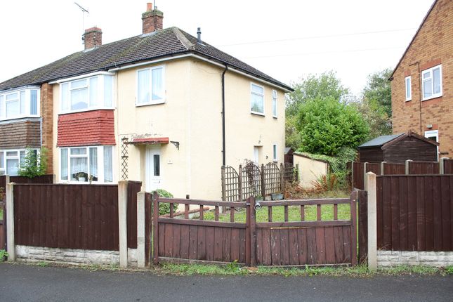 Bunyan Crescent, Stonebroom... 3 bed semi