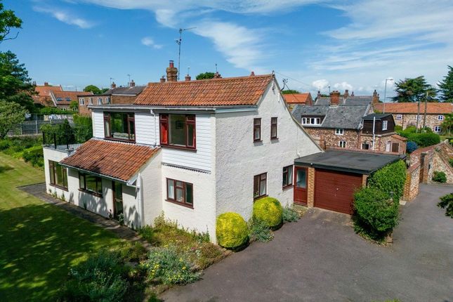 4 bed detached house