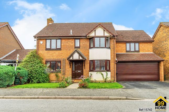 Angelica Gardens, Croydon, Surrey, CR0 5 bed detached house for sale