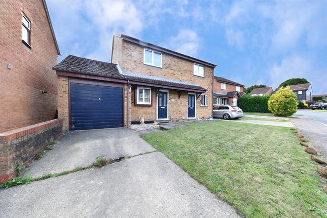 Montfitchet Walk, Stevenage 2 bed semi