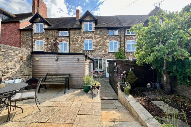 Bull Pitch, Dursley, GL11 4NG 4 bed townhouse for sale