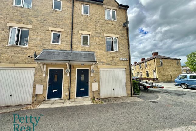 Vale Mews, Barrowford 3 bed townhouse for sale