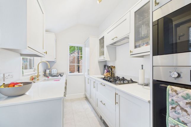 Brookside, Leicester LE7 2 bed end of terrace house for sale