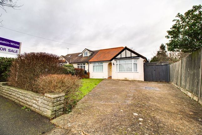 Hollybush Avenue, St Albans 2 bed bungalow for sale