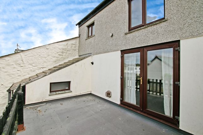 2 bedroom maisonette for sale