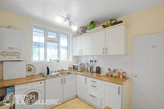 3 bed flat