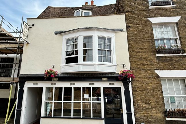 Middle Street, Deal, Kent, CT14 2 bed terraced house for sale