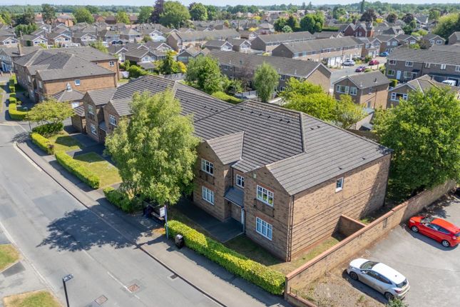 Oak Tree Court, Haxby, York 2 bed apartment for sale