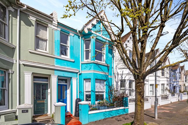 4 bedroom terraced house for sale