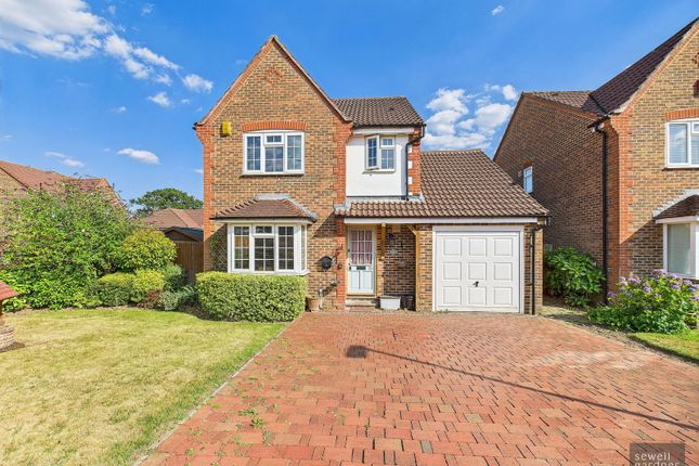 Williamson Way,Rickmansworth,WD3 8GL 3 bed detached house for sale