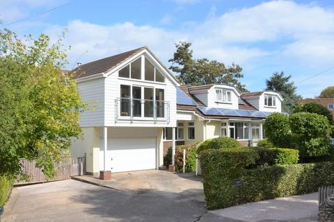 6 bedroom detached bungalow for sale