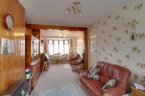 3 bedroom property for sale
